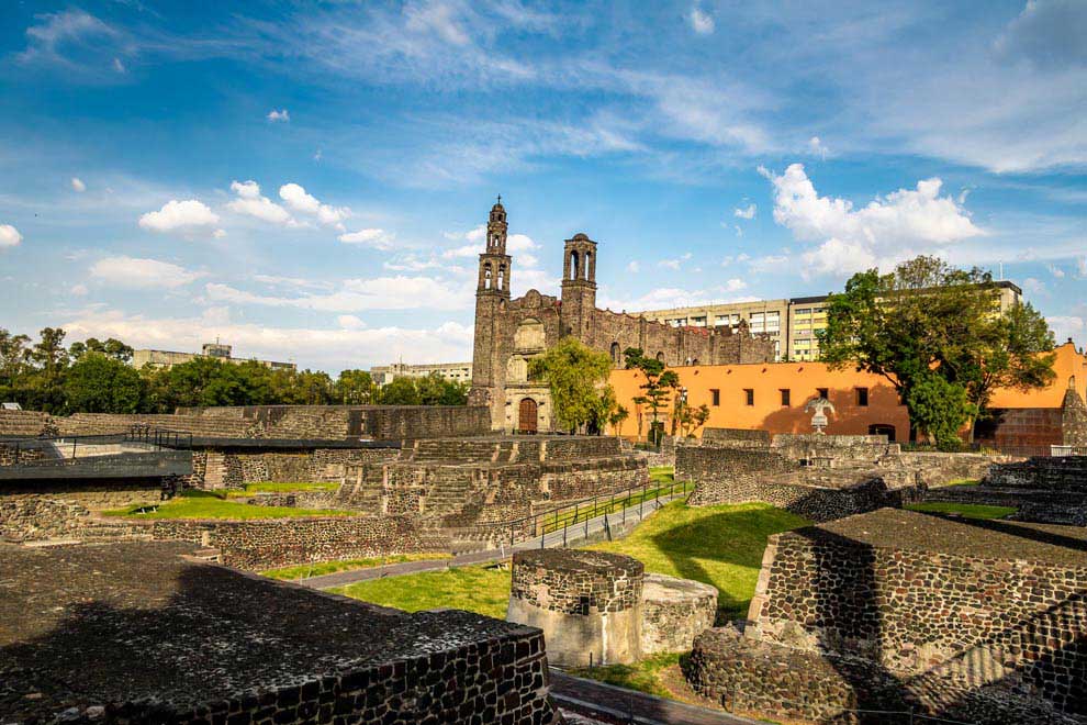 Foto de la zona arqueológica de Tenochtitlán en Ciudad de México